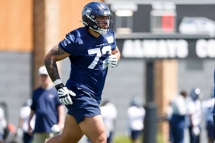 NFL: Seattle Seahawks OTA May 23, 2022; Renton, WA, USA; Seattle Seahawks offensive lineman Abraham Lucas (72) participates in an OTA workout at the Virginia Mason Athletic Center.